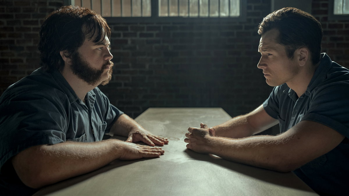 Immagine di Cos'hai in comune con un serial killer? Guarda Black Bird e lo capirai