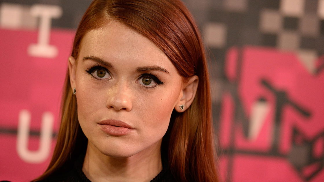 Copertina di Lore: Holland Roden in una nuova antologia horror