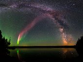 Copertina di La striscia di luce viola vista nel cielo che la scienza non spiega