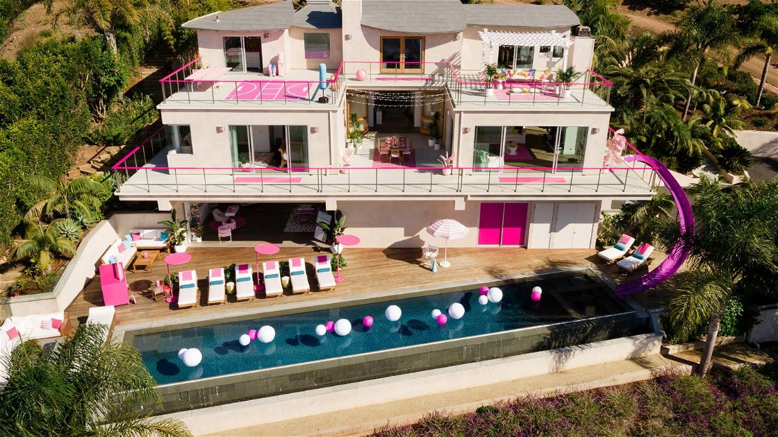 Copertina di La casa di Barbie a Malibu si può affittare (ma solo per 2 giorni!)