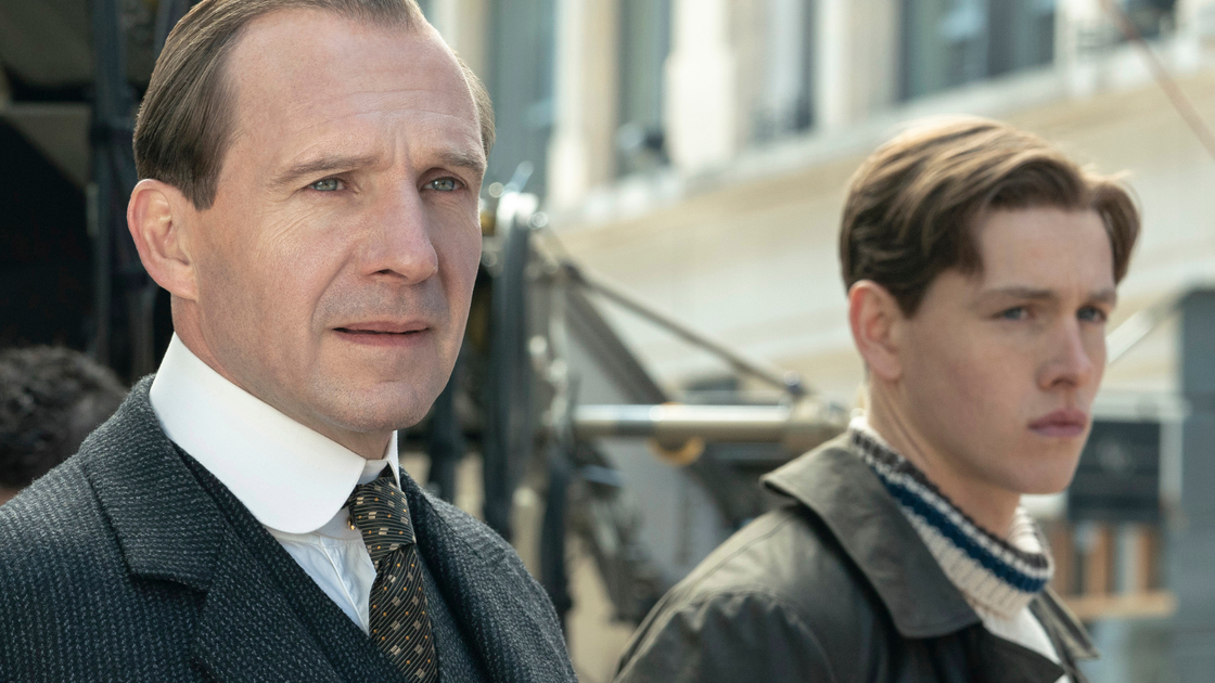 Copertina di The King's Man - Le origini, la recensione: Matthew Vaughn prova a riscrivere la Storia a colpi di action