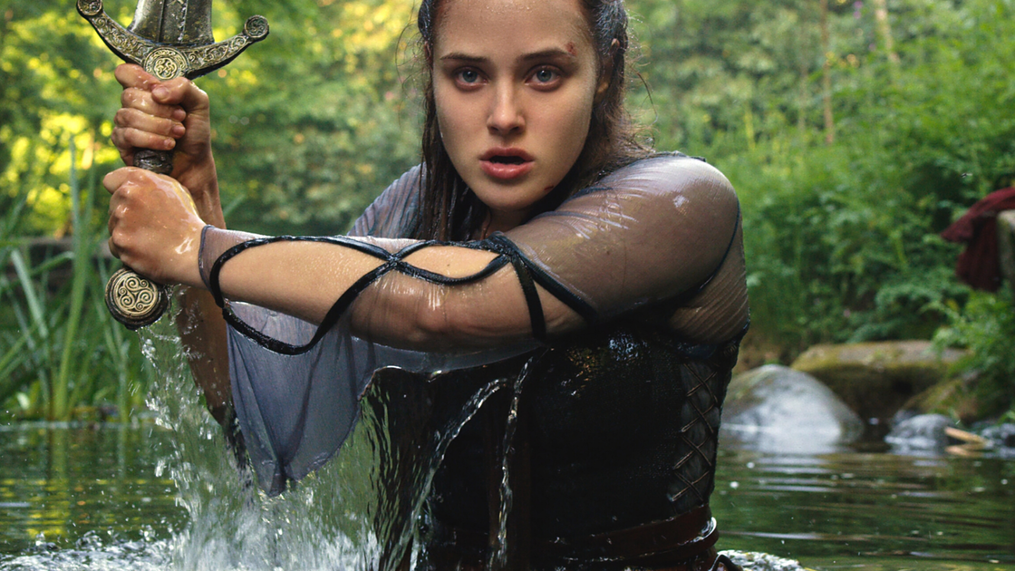 Copertina di Un po' Tolkien e un po' Vikings, tra teen drama e fantasy pop corn: com'è Cursed, la nuova serie Netflix