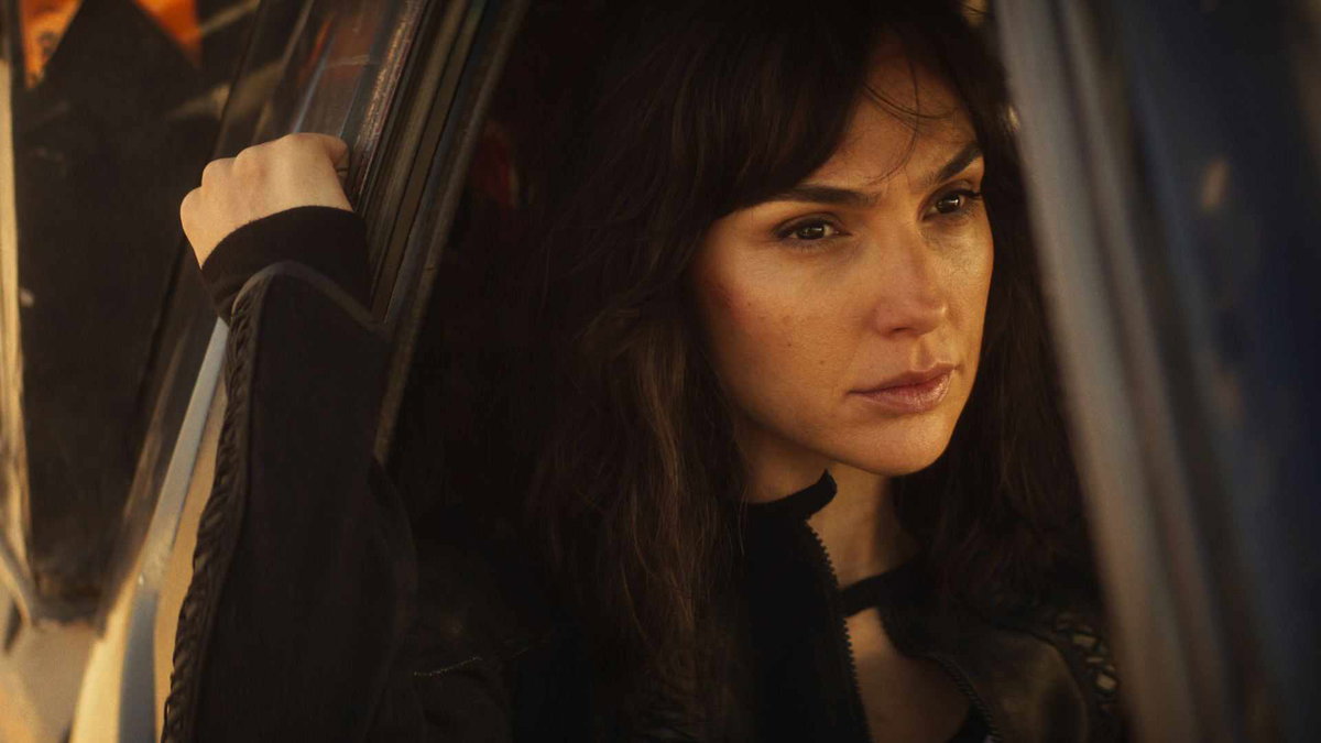 Immagine di Heart of Stone, Gal Gadot e Arnold Schwarzenegger baristi improvvisati per promuovere il film Netflix
