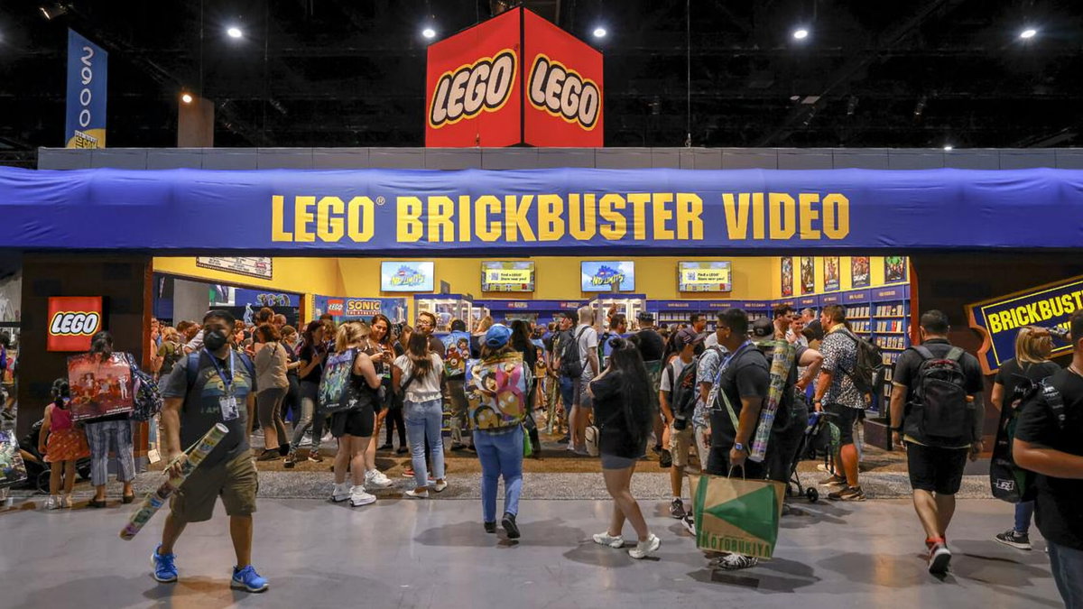 Immagine di Lo stand LEGO al San Diego Comic Con è un tuffo nel passato!