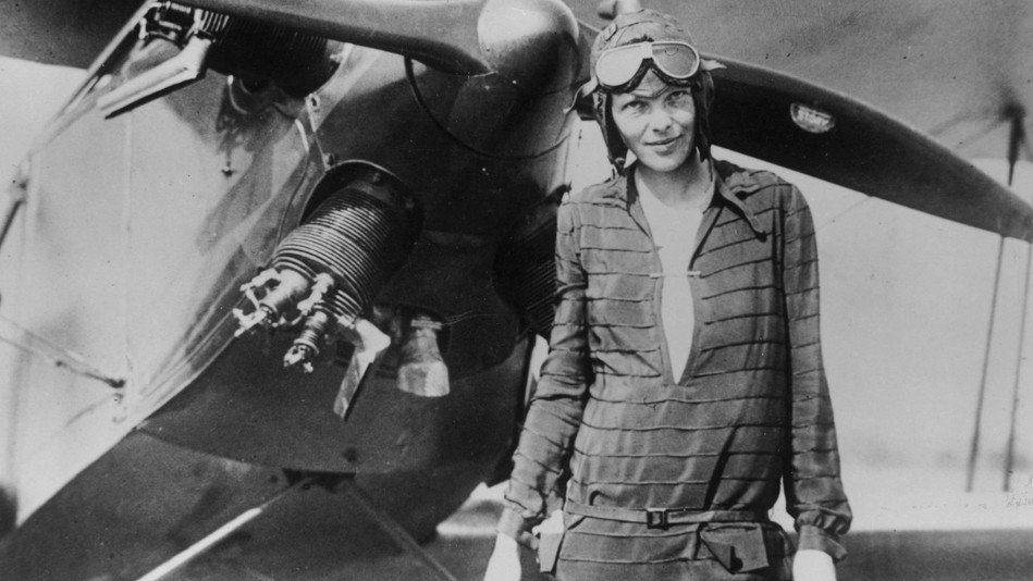 Copertina di Amelia Earhart: i resti ritrovati sull'isola di Nikumaroro sarebbero della leggendaria aviatrice