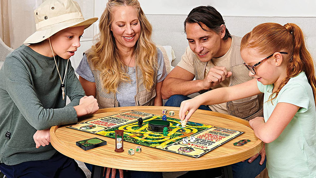 Immagine di Jumanji: il gioco originale del film, con scatola in legno, in sconto su Amazon!