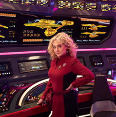 Copertina di Oggi andava in onda il primo episodio di Star Trek: Strange New Wordls