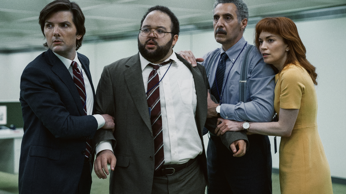 Immagine di Scissione, nell’esplosivo finale della stagione 1 scopriamo chi sono gli esterni dei protagonisti