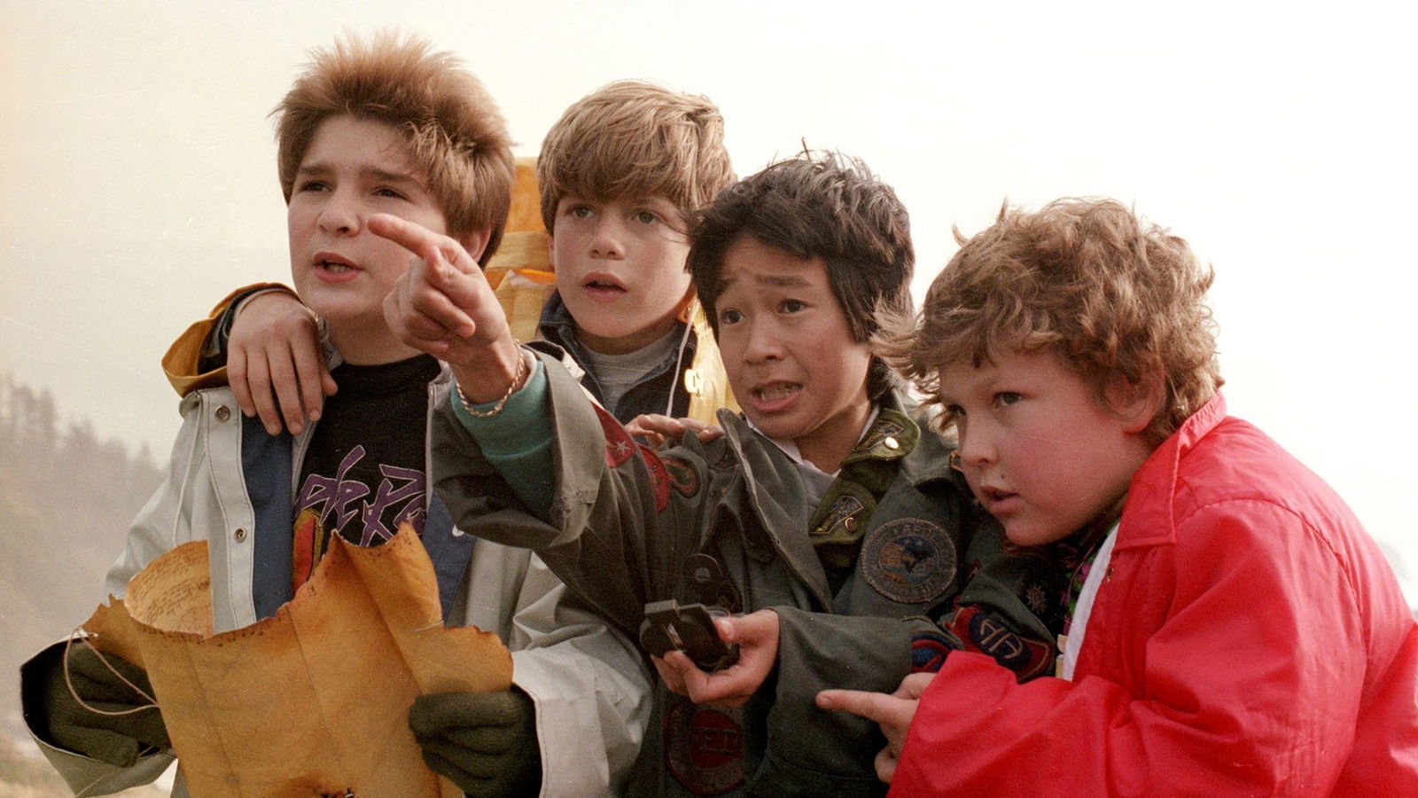 Immagine di Oscar 2023, Ke Huy Quan felice urla "Goonies Never Say Die" [VIDEO]