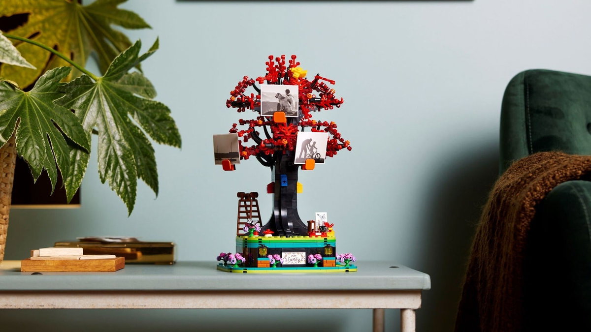 Immagine di LEGO Ideas: svelato il nuovo set dell'Albero genealogico