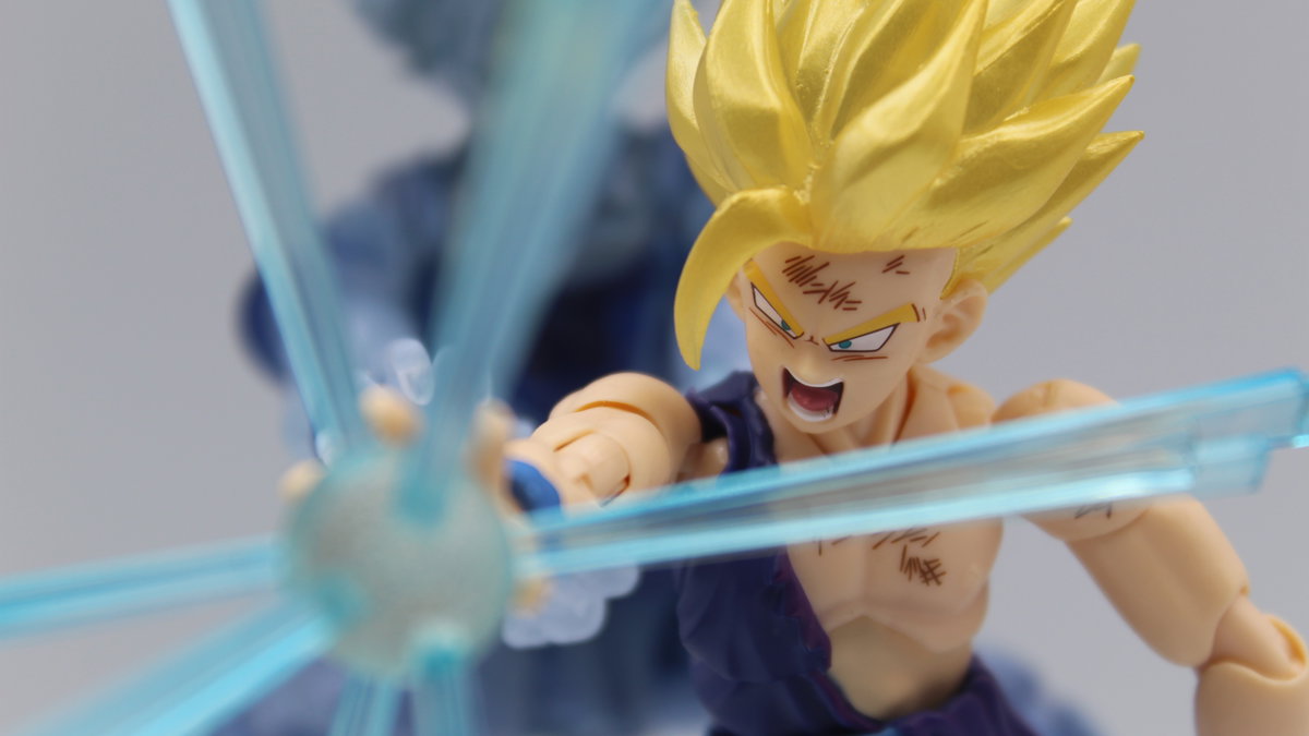 Immagine di Son Gohan e Goku SH Figuarts, recensione: le nuove esclusive da Lucca Comics and Games 2023