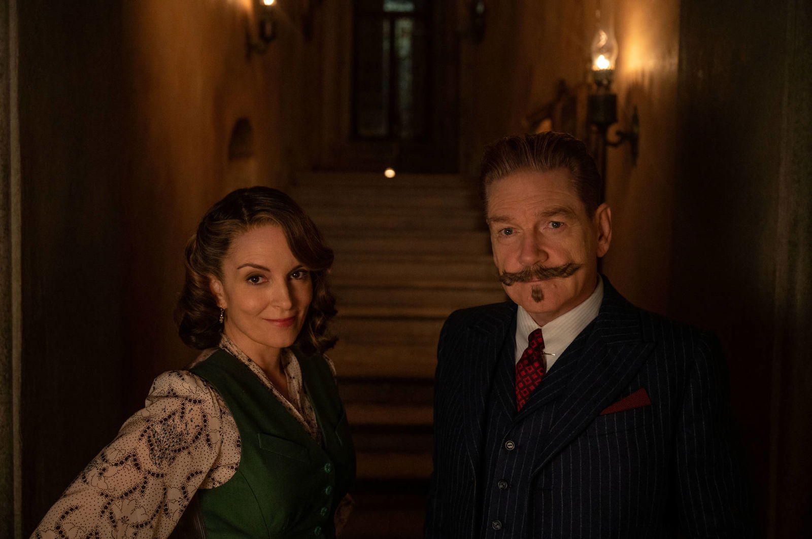 Immagine di Assassinio a Venezia, recensione: il Poirot di Kenneth Branagh in un giallo dalle tinte oscure