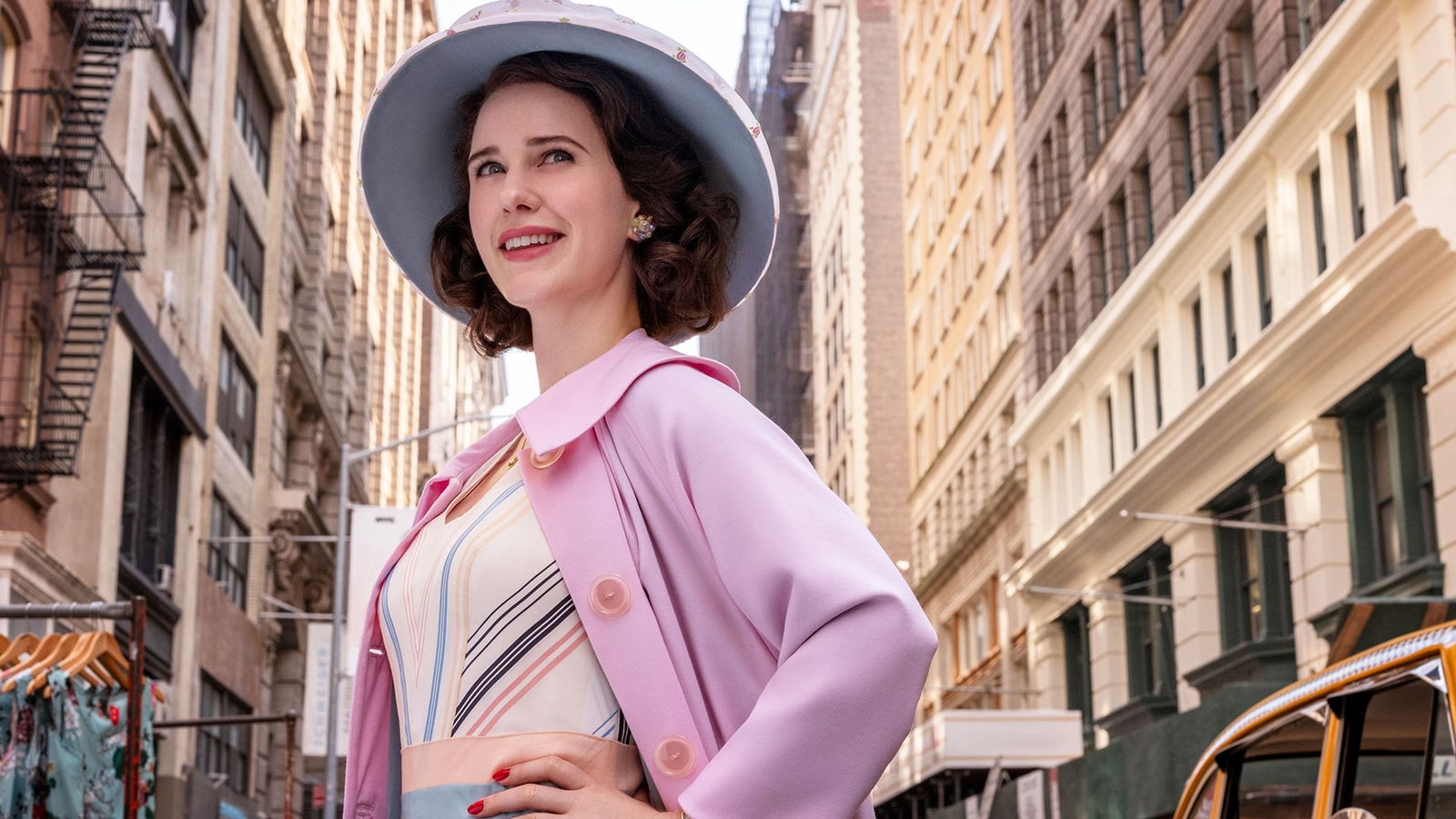 Immagine di Mrs. Maisel: la creatrice di Una mamma per amica ha un solo rimpianto