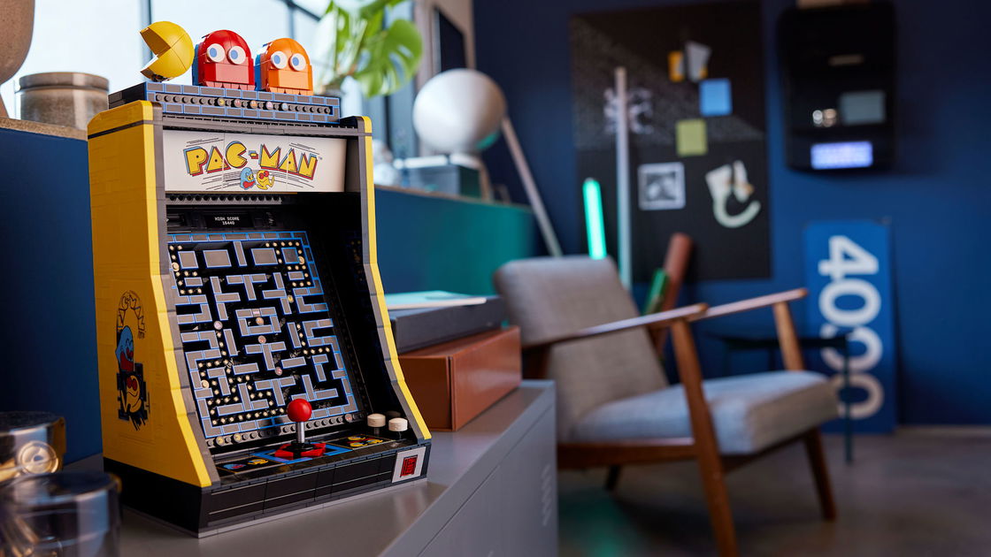 Copertina di PACMAN Arcade: i retro game secondo LEGO!