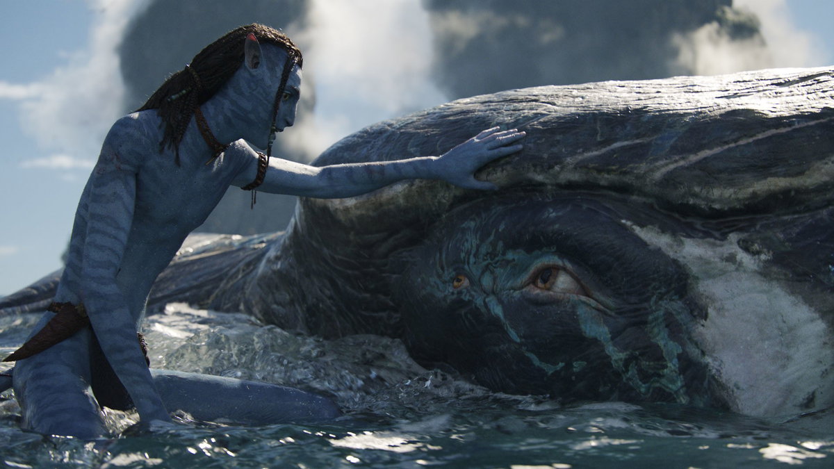 Immagine di James Cameron ha tagliato la violenza da Avatar: La Via dell'Acqua