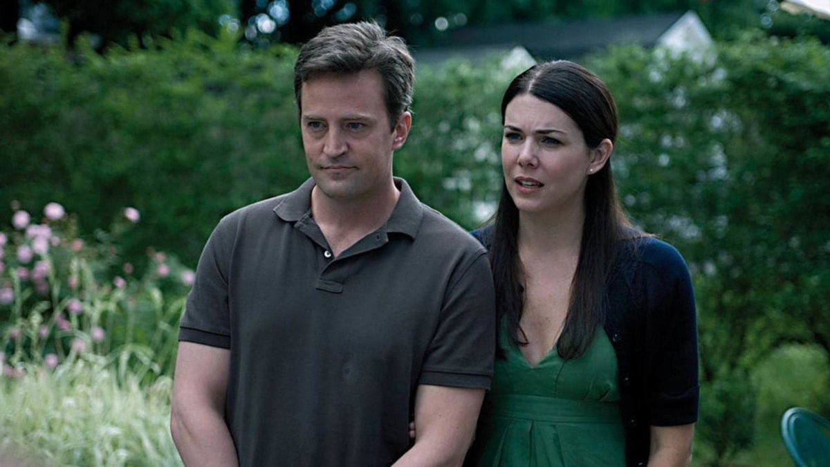 Immagine di Matthew Perry vuole rimediare alle offese contro Keanu Reeves