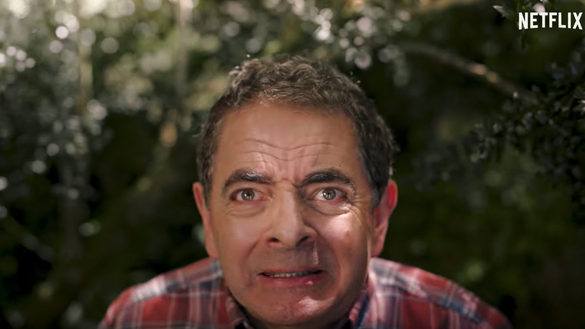 Immagine di Rowan Atkinson torna nella folle serie Netflix Man Vs Bee