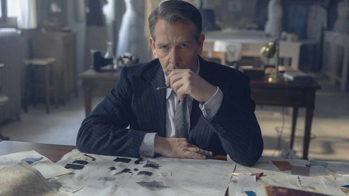 Immagine di The New Look, la serie su Dior e Chanel si mostra nel primo TRAILER