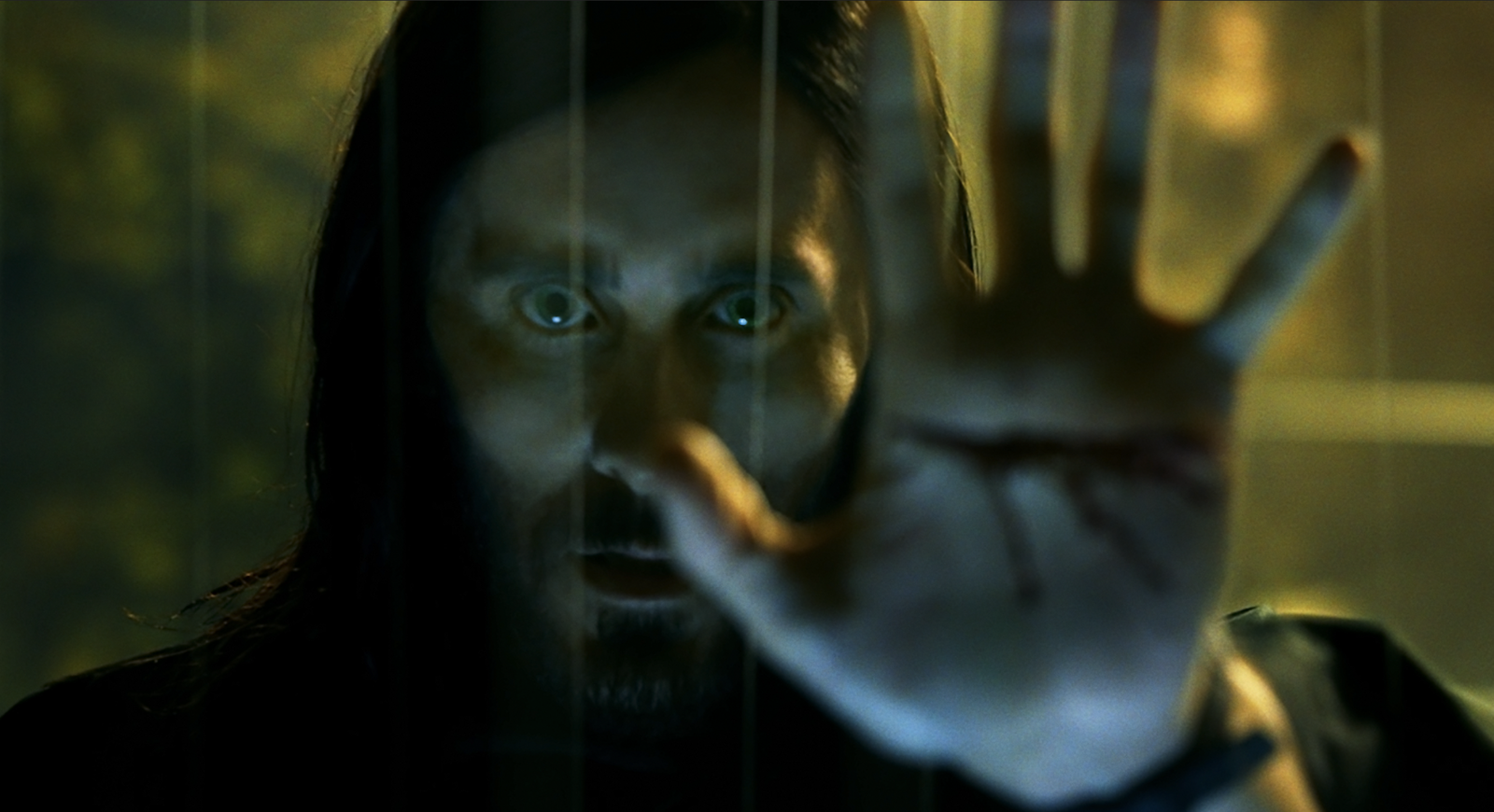 Immagine di Morbius è davvero un film esangue, ma non è colpa di Jared Leto: la recensione