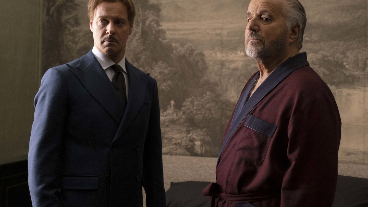 Immagine di Gigolò per caso, recensione: la serie con Christian De Sica su Prime video diverte e fa riflettere