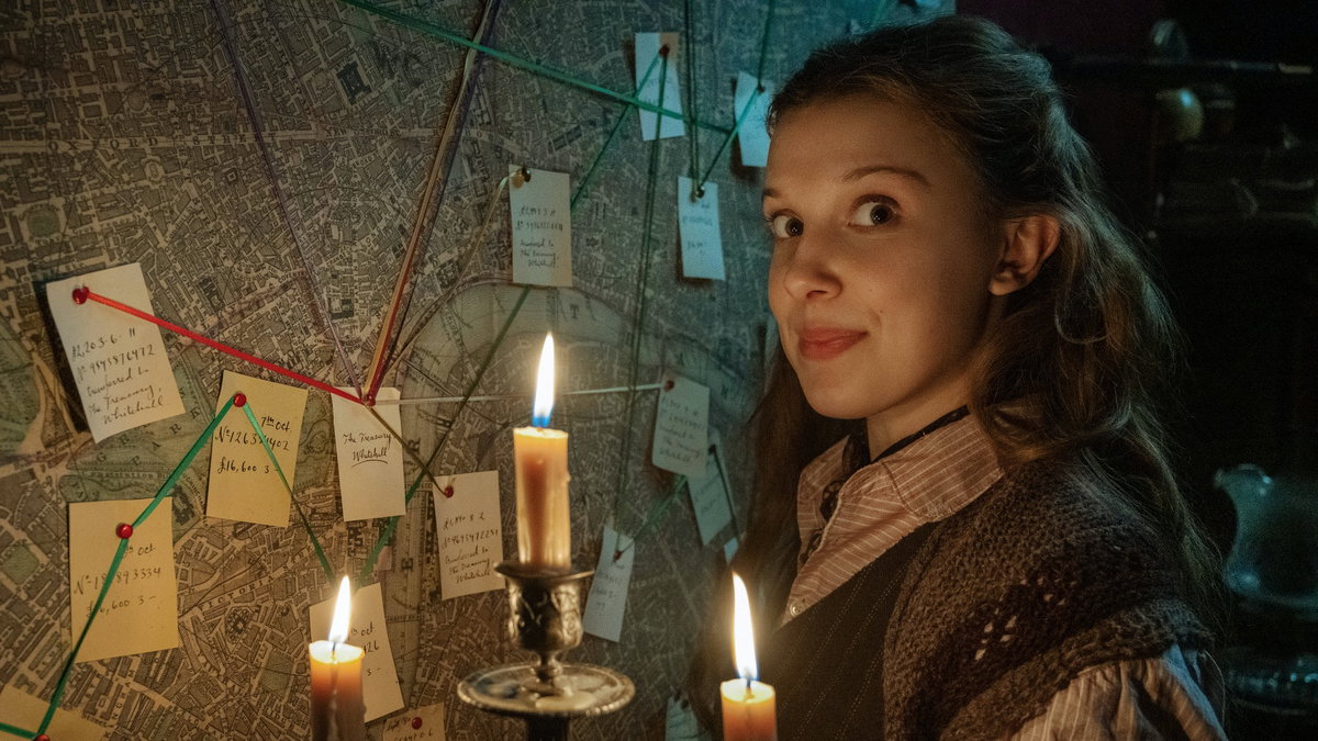 Immagine di Enola Holmes 2, diverte e arricchisce il suo universo [RECENSIONE]