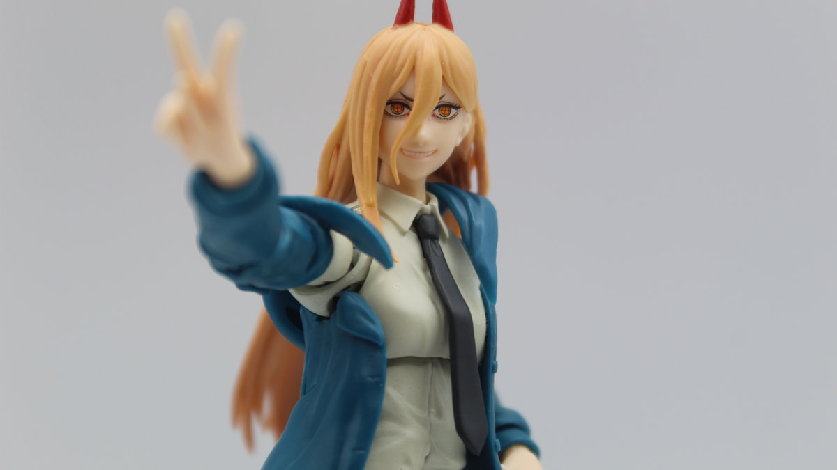 Immagine di Chainsaw Man SH Figuarts, recensione: tutta la cattiveria di Power
