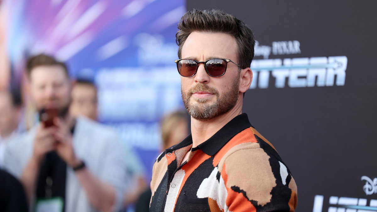 Immagine di Chris Evans risponde alle critiche su una foto: "Non sono photoshoppato"