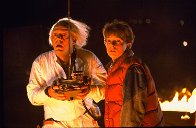Copertina di Ritorno al futuro, mini-reunion sul red carpet per Michael J. Fox e Christopher Lloyd