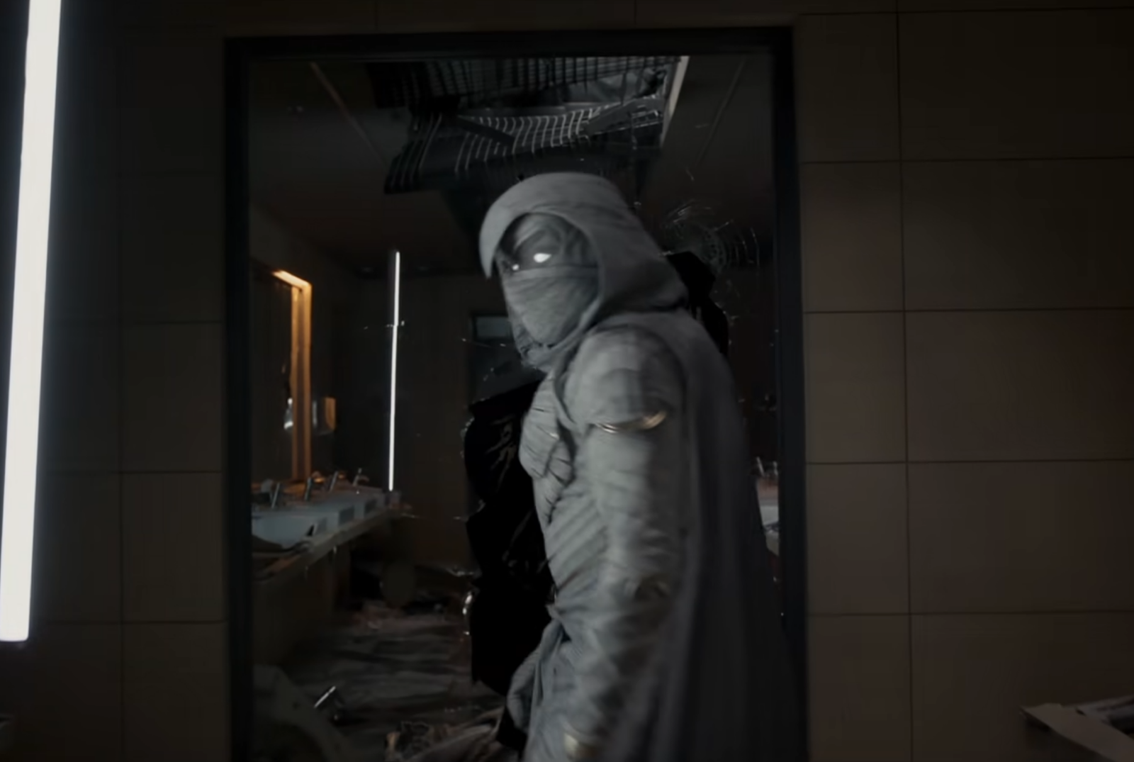 Immagine di Moon Knight: il trailer ufficiale della nuova serie Marvel Studios di Disney+ con Oscar Isaac