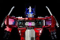 Copertina di Optimus Prime: il busto in miniatura che conquisterà i fan di Transformers