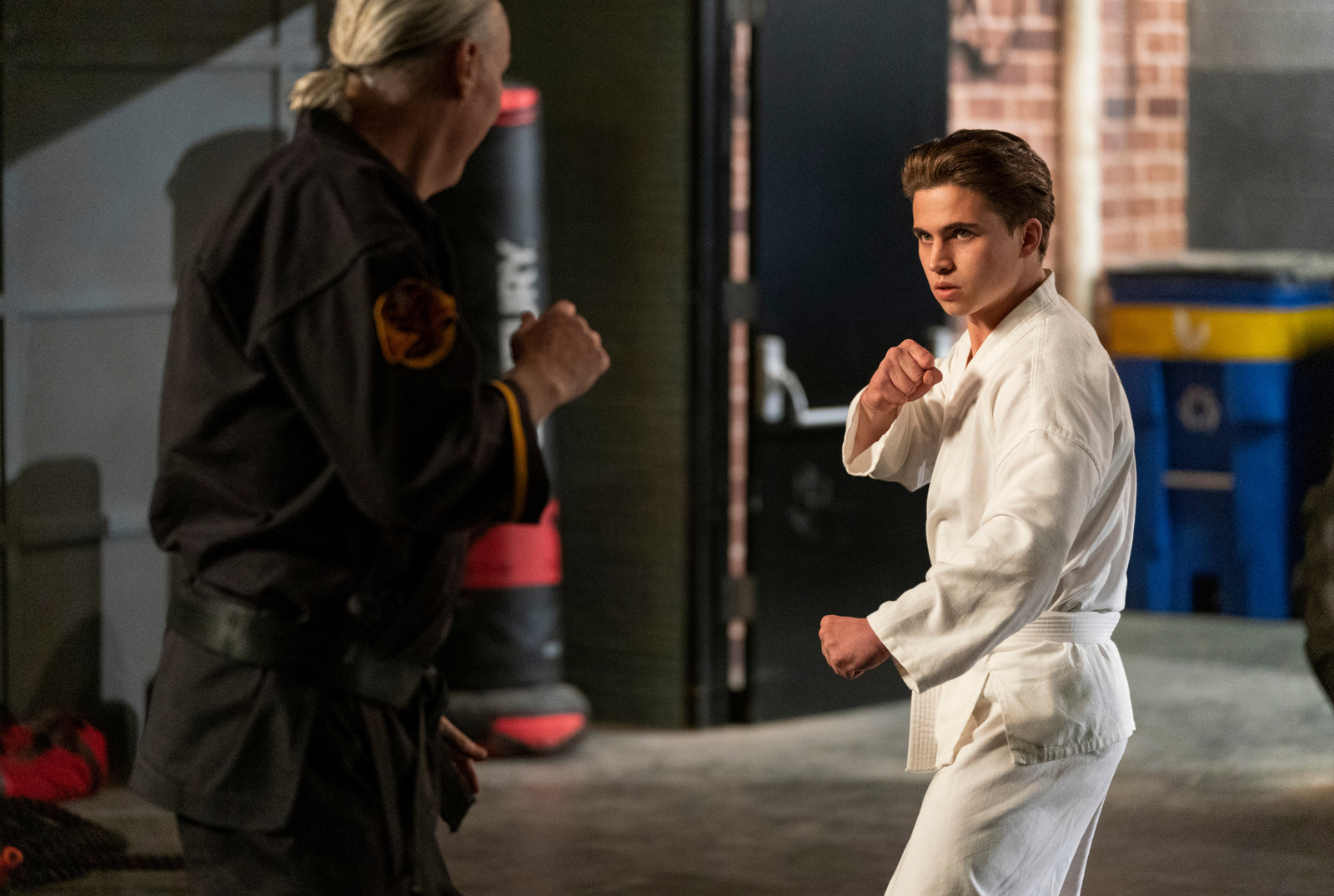 Immagine di Cobra Kai 4, il finale spiegato: la scelta di Robby e il piano di Terry Silver