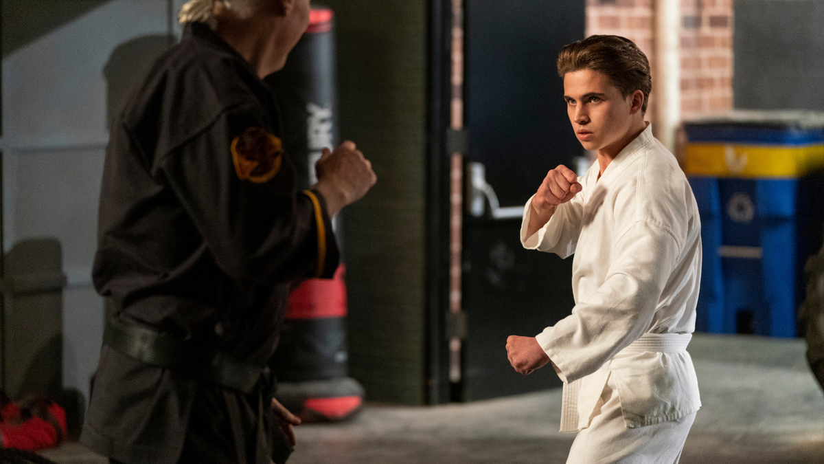 Immagine di Cobra Kai 4, il finale spiegato: la scelta di Robby e il piano di Terry Silver