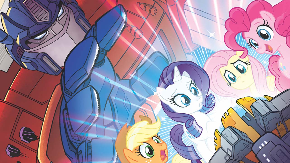 Copertina di L'insolito crossover tra Transformers e My Little Pony arriva a maggio