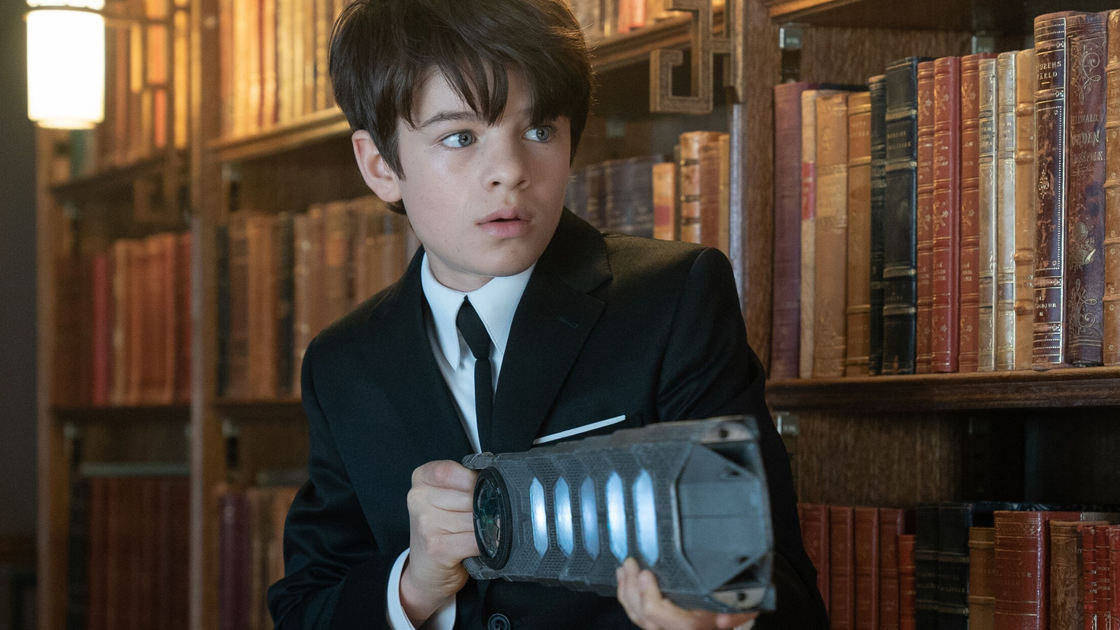 Copertina di Quel pasticciaccio brutto di Artemis Fowl dimostra ancora una volta che Disney deve imparare a lasciarsi andare