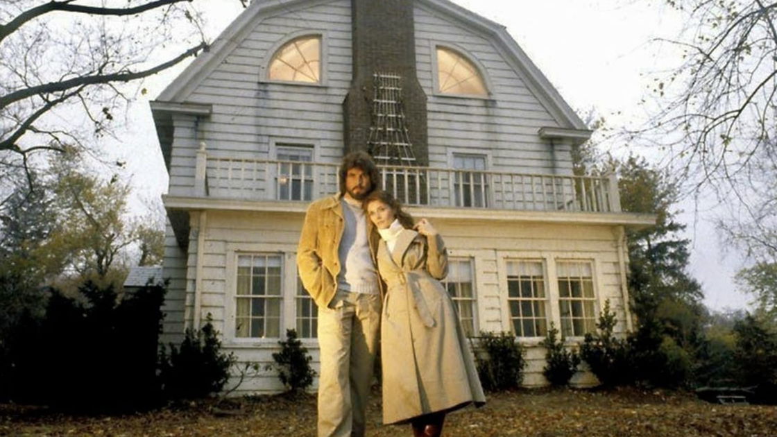 Copertina di È morto Ronald DeFeo Jr., il serial killer che ha ispirato la saga di Amityville Horror e alcune scene di The Conjuring 2