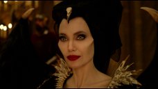 Copertina di Angelina Jolie e Michelle Pfeiffer a Roma il 7 ottobre per la prima europea di Maleficent 2