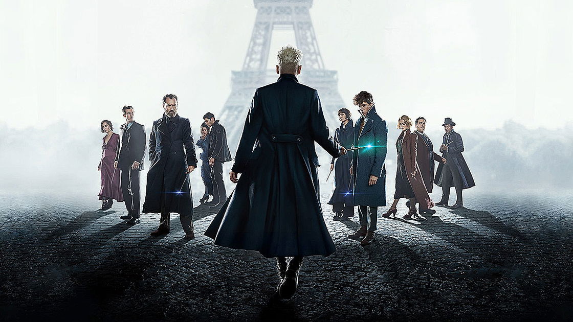 Copertina di Animali Fantastici: i crimini di Grindelwald, la recensione: scintille senza vera magia