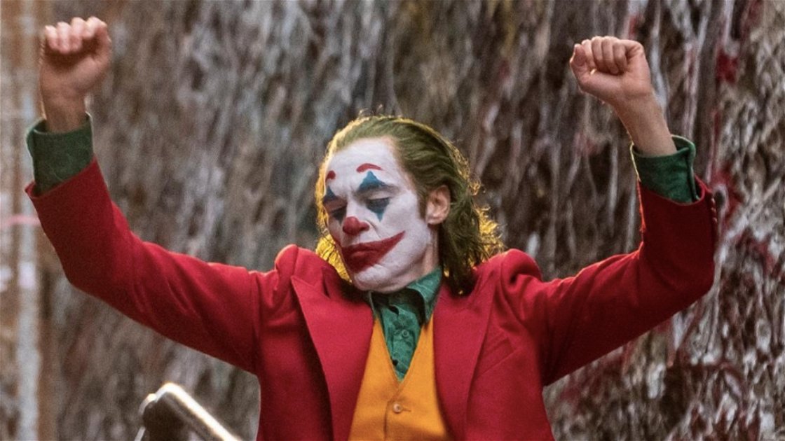 Copertina di Joker debutta in Italia con oltre un milione di euro (e anche UCI Cinemas prende precauzioni)