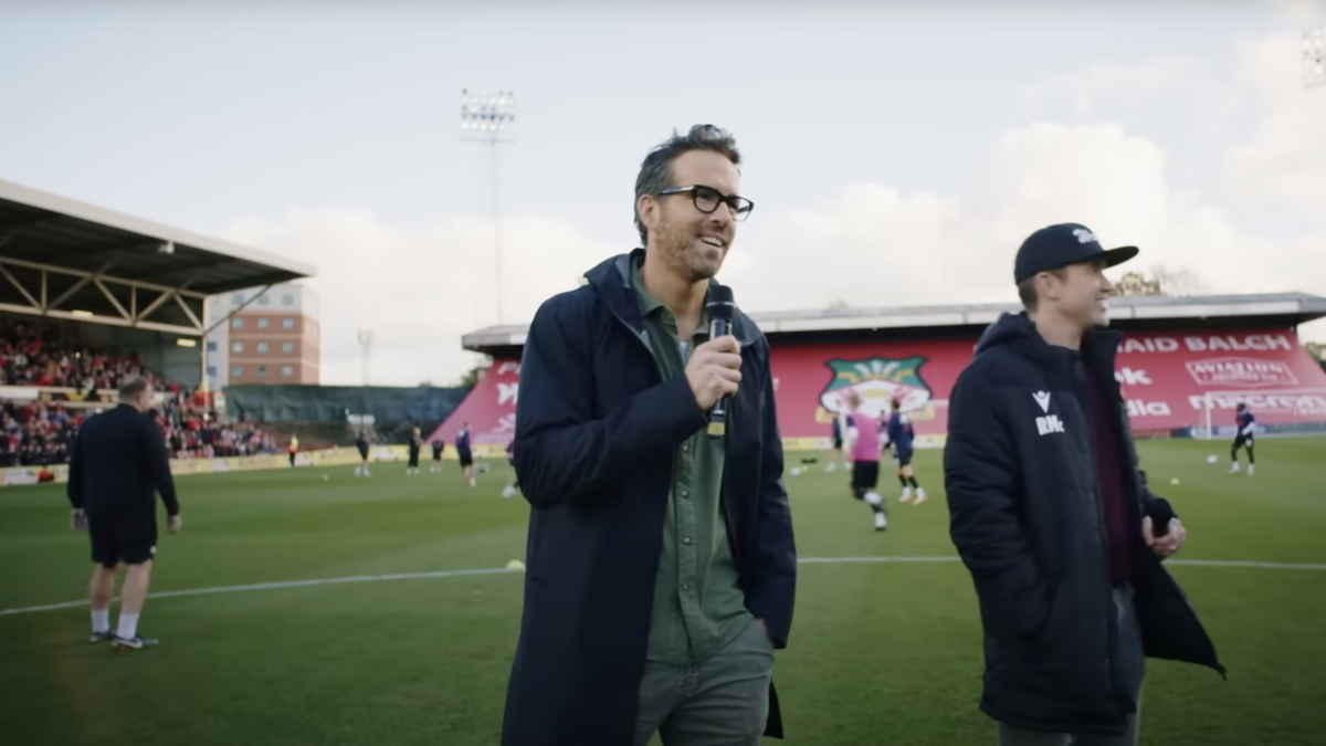 Immagine di Ryan Reynolds è come Ted Lasso in nuova serie TV [TRAILER]