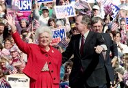 Copertina di È morta Barbara Bush: la first lady d'America dalla chioma argentata