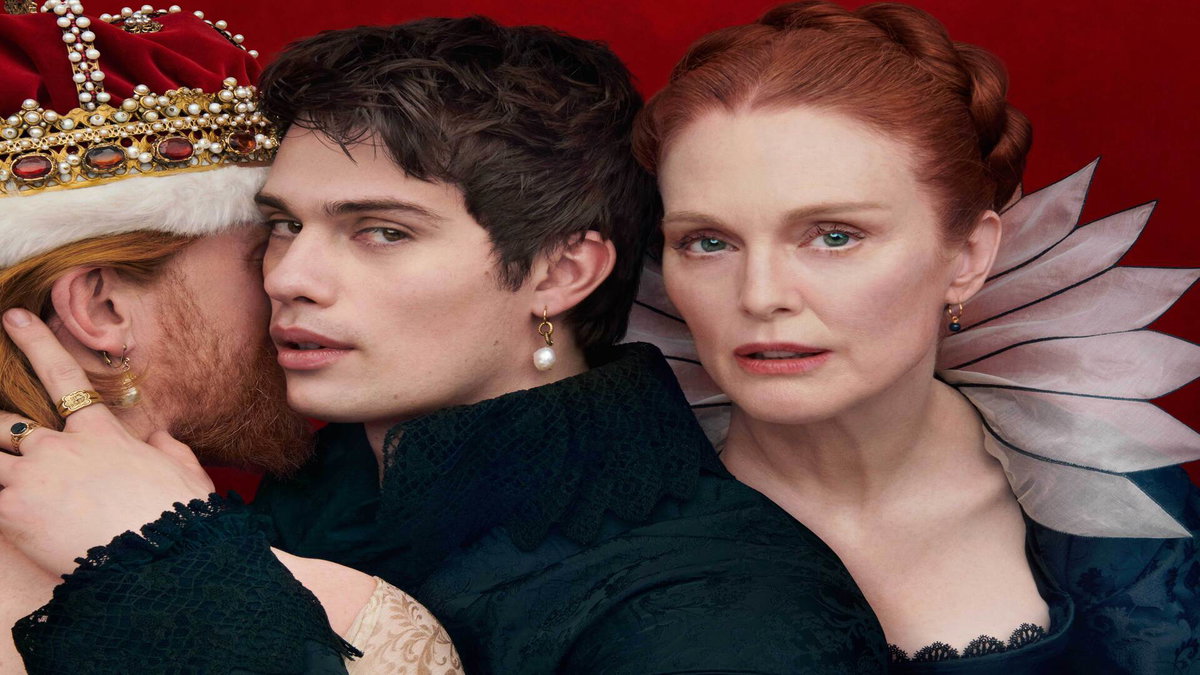 Immagine di Mary & George: il trailer dell'audace serie Sky con Julian Moore