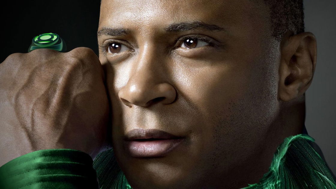 Copertina di Arrowverse: John Diggle è davvero Lanterna Verde, ma in un'altra realtà