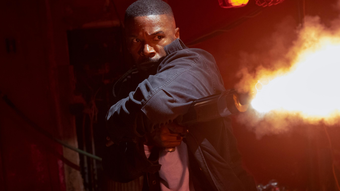 Copertina di Project Power, la recensione: i supereroi "drogati" sono l'ennesimo fuoco di paglia dell'estate Netflix