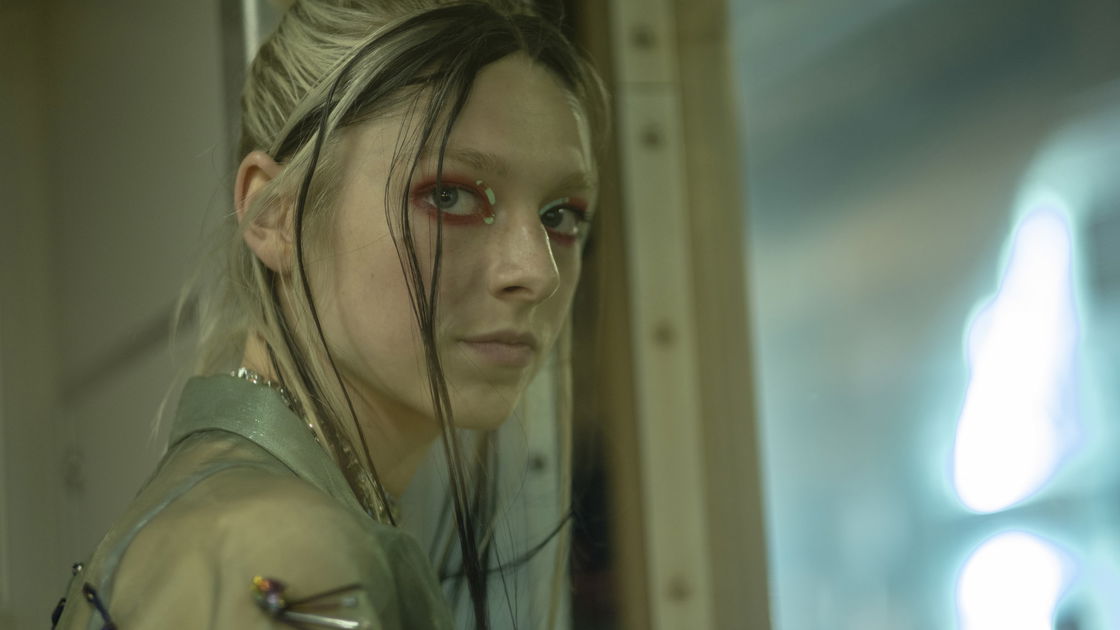 Copertina di Euphoria: Jules protagonista nel trailer del secondo episodio speciale