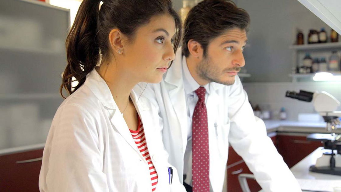 Copertina di L'Allieva: Alessandra Mastronardi non esclude una quarta stagione