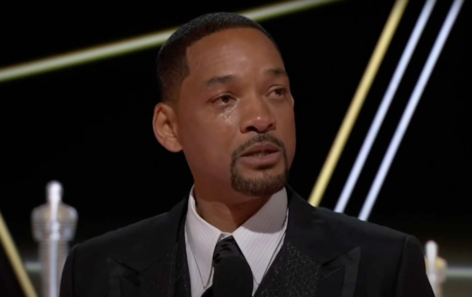 Immagine di Lo schiaffo di Will Smith costa caro anche a Netflix, Apple e Sony: sono tre i film congelati