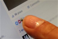 Copertina di Facebook e il tasto Non Mi Piace, primi test in corso