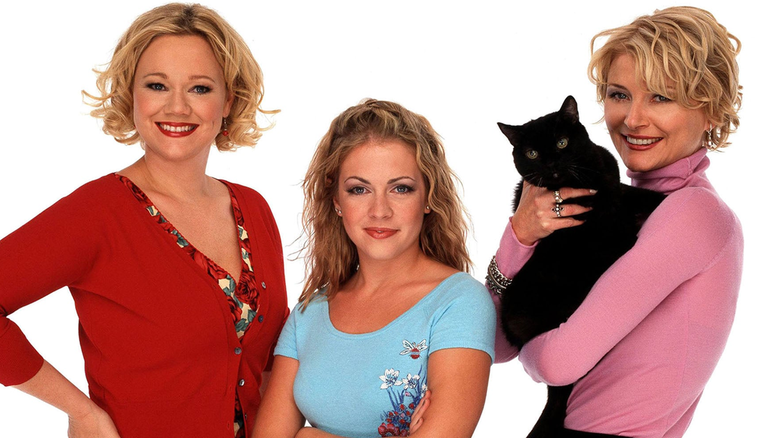 Copertina di Sabrina, vita da strega: il cast della serie ieri e oggi