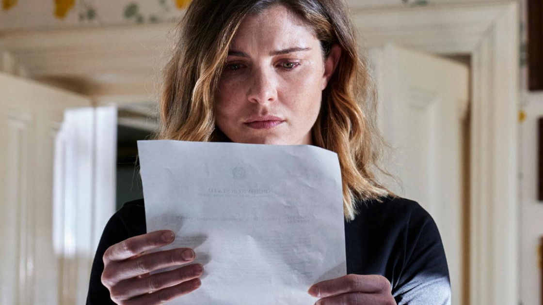 Copertina di Come finisce La fuggitiva: il finale della fiction con Vittoria Puccini
