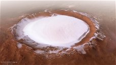Copertina di Le foto dello spettacolare cratere marziano colmo di ghiaccio perenne